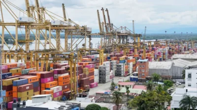 Kolombiya güvenlik güçleri, Buenaventura Limanı’nda konteynerlere gizlenmiş 14 ton kokain