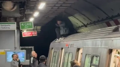 İstanbul Yenikapı-Seyrantepe-Hacıosman Metro Hattı’nda bir vatandaş, bilinmeyen bir nedenle metronun