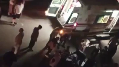 Ordu Ünye’de bir öğretmen apartman önünde bıçaklı saldırıya uğrayarak yaralandı.