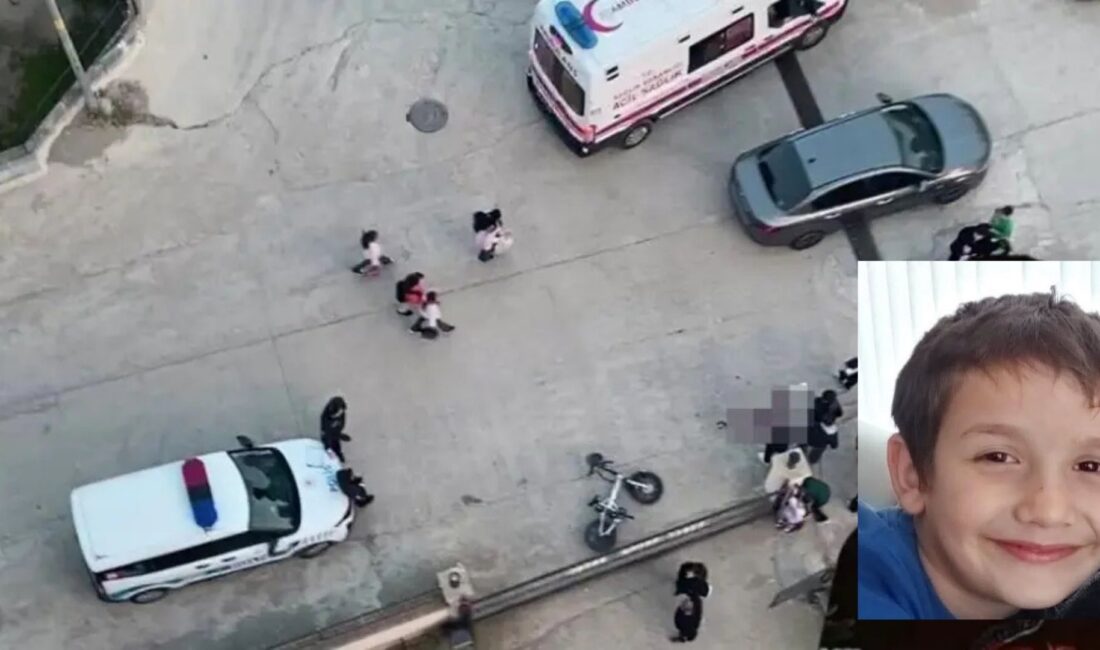 Ordu’nun Ünye ilçesinde yokuştan inen elektrikli bisikletin bina duvarına çarpması