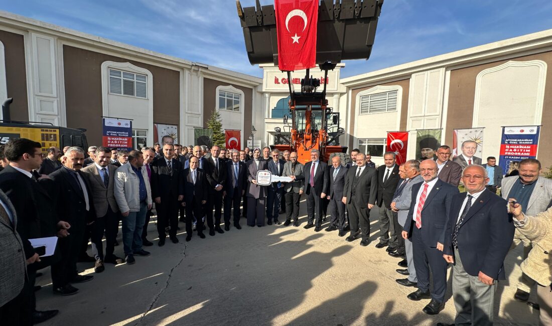 Afyonkarahisar İl Özel İdaresi envanterine kazandırılan yeni hizmet araçları için