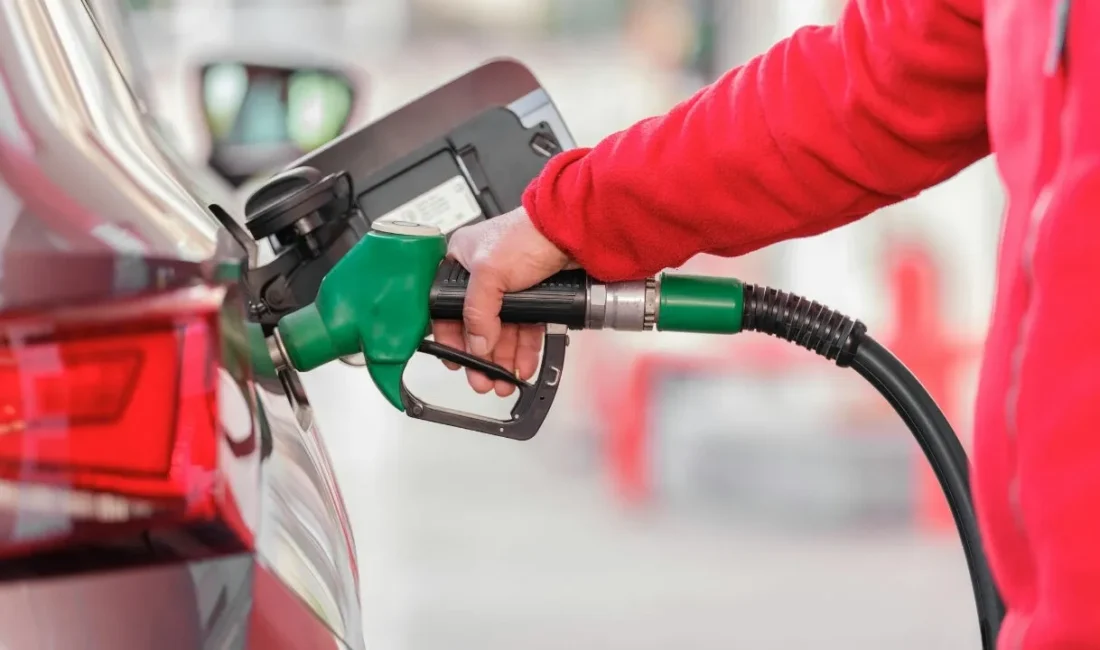 Döviz kuru ve brent petroldeki hareketlilik akaryakıt fiyatlarına yansımaya devam