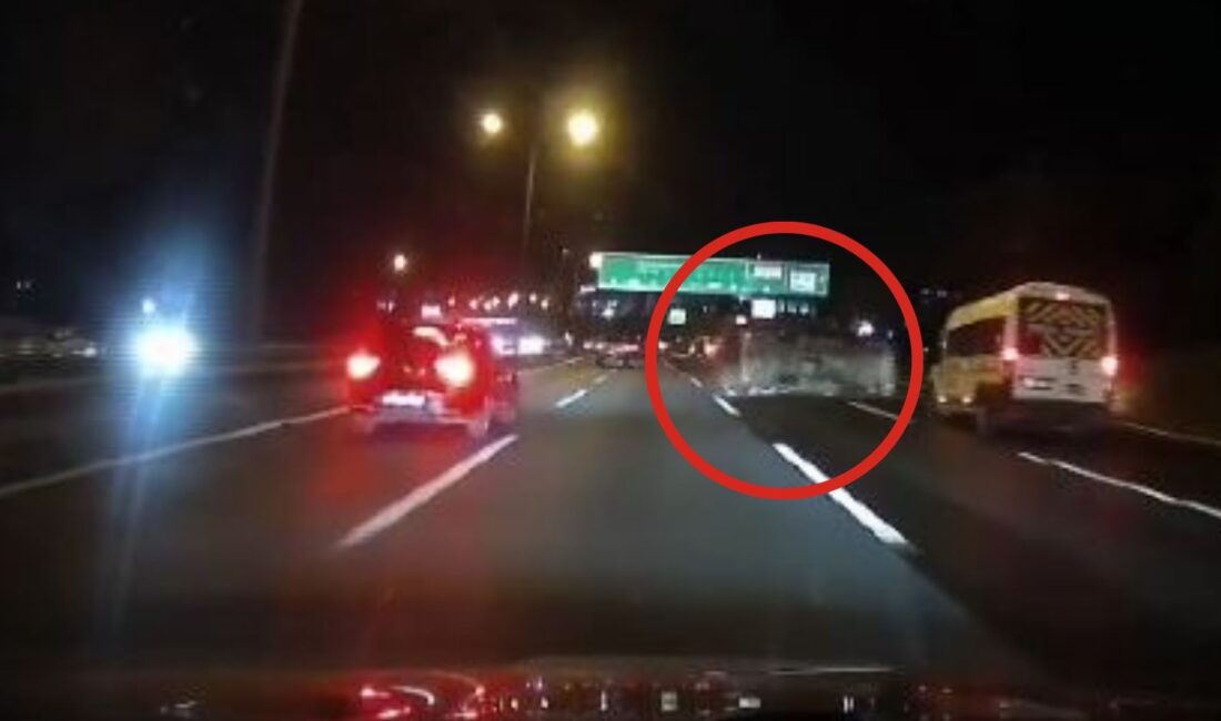 İstanbul Beykoz’da trafikte makas atan bir otomobil kontrolden çıkarak yandan