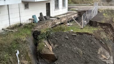 İnşaat alanında meydana gelen toprak kayması nedeniyle 24 daireli bir