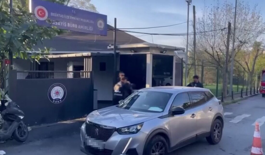 17 yaşındaki M.E.K., kepengi kapalı dürümcüyü 8 el ateşle delik