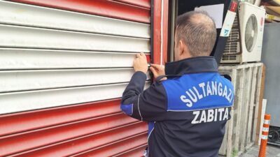 İstanbul Sultangazi’de bir düğün salonunda kadın çalışanların giyinme odasında gizli