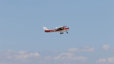 Japonya Fukuoka’da dağlık bölgeye düşen tek motorlu pervaneli uçakta bulunan