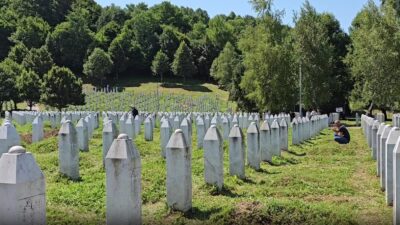 İtalya, Bosna Savaşı sırasında bazı vatandaşlarının para karşılığında sivillere ateş