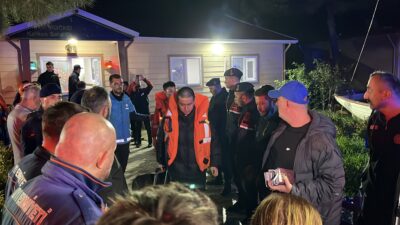 Kandıra Sahil Güvenlik Komutanlığı - Ambulans ve sağlık ekipleri kıyıda