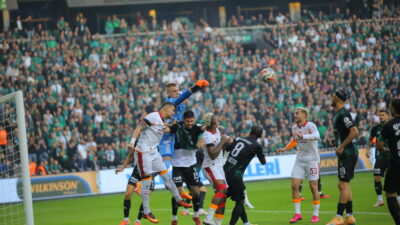 Galatasaray, Süper Lig'in 12. haftasında konuk olduğu Kocaelispor'a mağlup oldu.