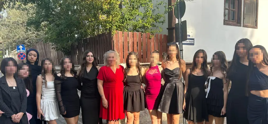 Antalya’nın Serik ilçesinde, mezuniyet fotoğrafı çekiminden dönen 17 yaşındaki lise