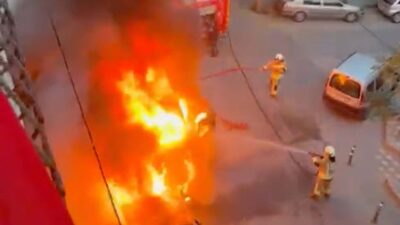 Manisa’nın Turgutlu ilçesinde öğrenci taşıyan bir servis minibüsünde çıkan yangın