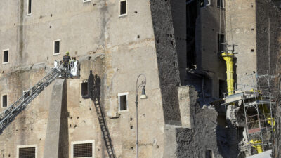 Torre dei Conti’de iki ayrı çökme, 66 yaşındaki Romanyalı işçi