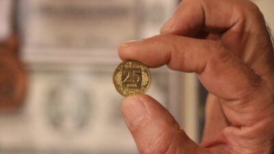 Kayseri’de 36 yıllık koleksiyoner Bahri Coşkun, sosyal medya ve ilan