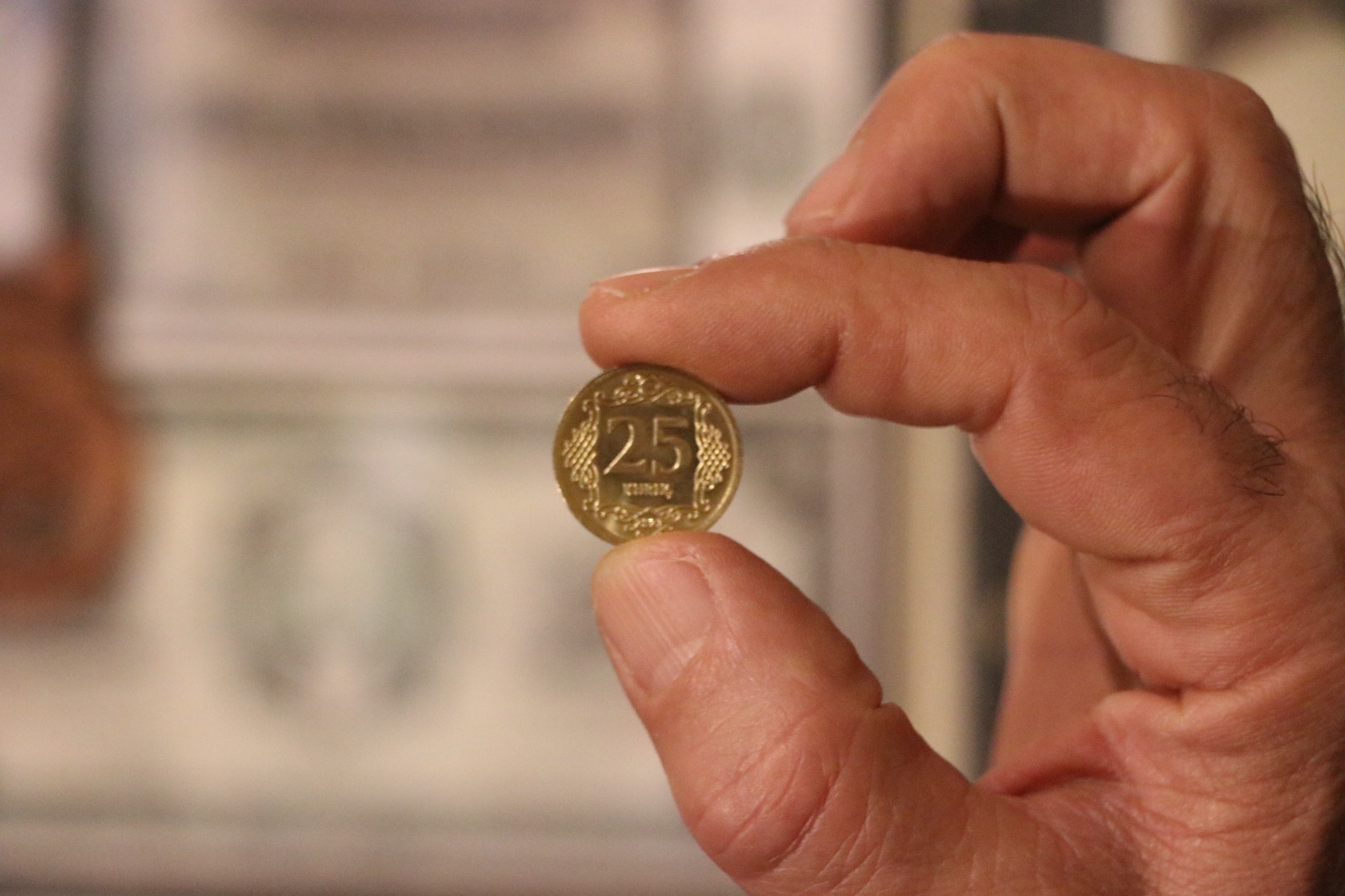 Kayseri’de 36 yıllık koleksiyoner Bahri Coşkun, sosyal medya ve ilan