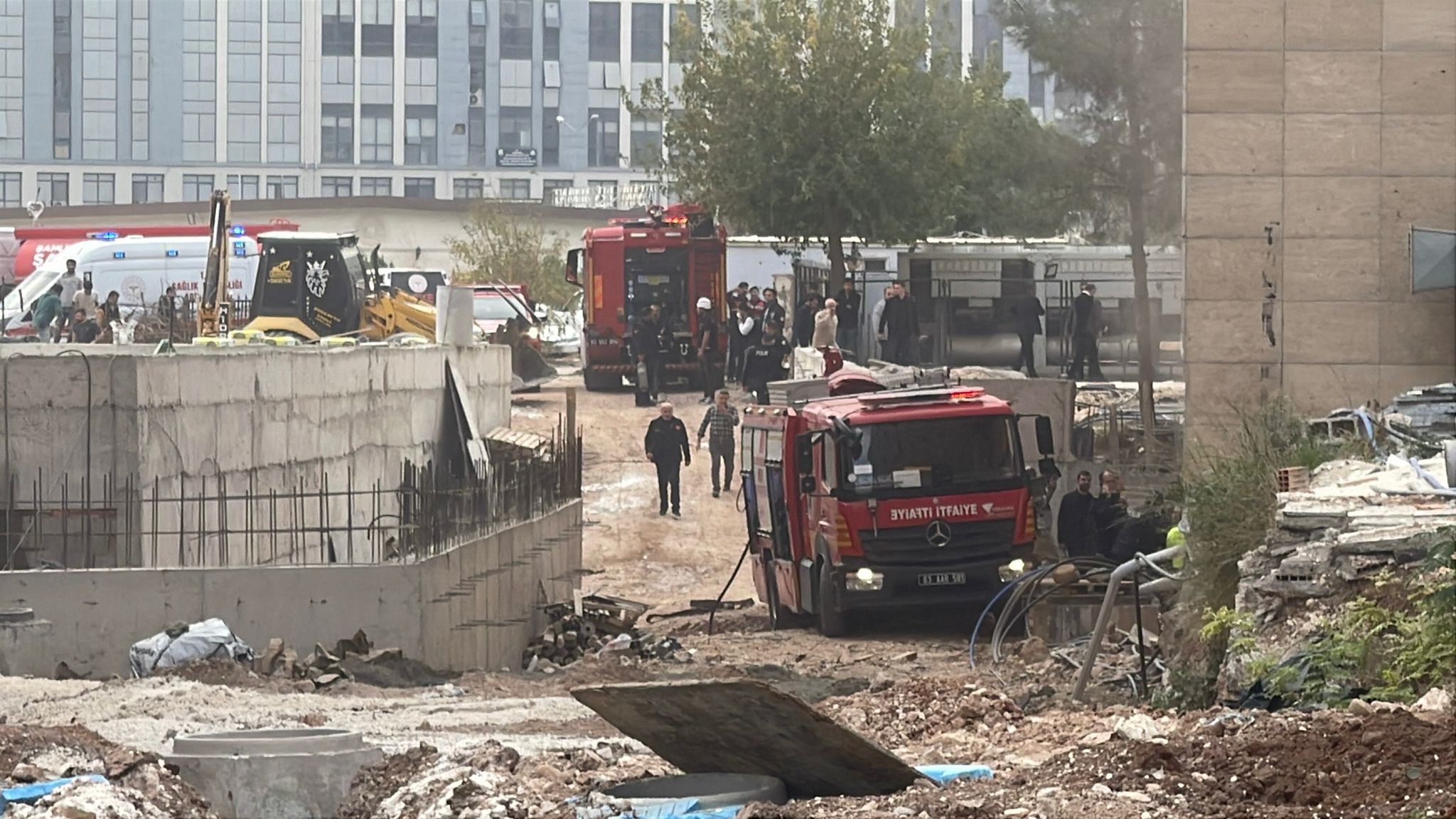 Şanlıurfa Adliyesi'nin Adli Emanet Deposunda yaşanan patlamada 1 personelin yaralandığı