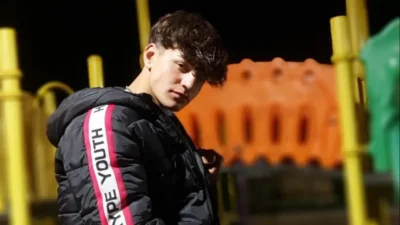 Bir kafede başlayan 'yan bakma' tartışması kısa sürede kavgaya dönüştü