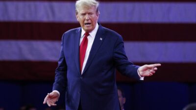 #ABD Başkanı Donald Trump, Florida’dan Washington’a dönerken Air Force One’da