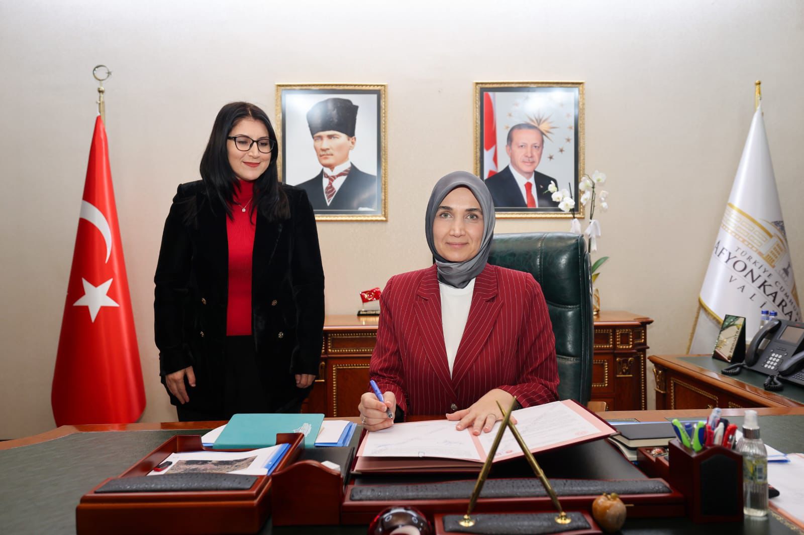 Afyonkarahisar Valiliği tarafından Beyazay Derneği Afyonkarahisar Şubesine tahsis edilen binada,