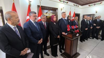 Afyonkarahisar’daki temaslarını sürdüren Sağlık Bakanı Prof. Dr. Kemal Memişoğlu, ziyaretlerinin