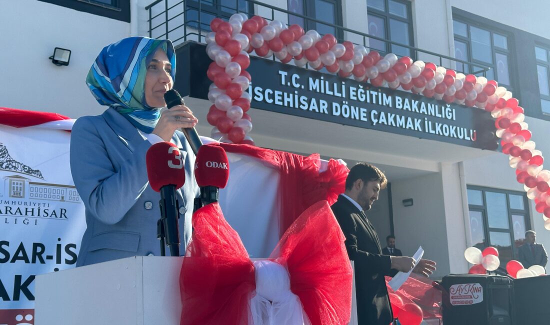 Afyonkarahisar’ın İscehisar ilçesinde bir hayırsever tarafından yaptırılan Döne Çakmak İlkokulu,