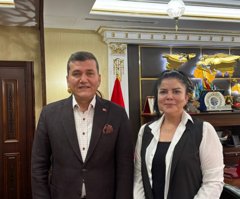 Arıtürk Hukuk Ofisi’nin kurucu ortaklarından Av. Zeki Arıtürk, Kanal 3