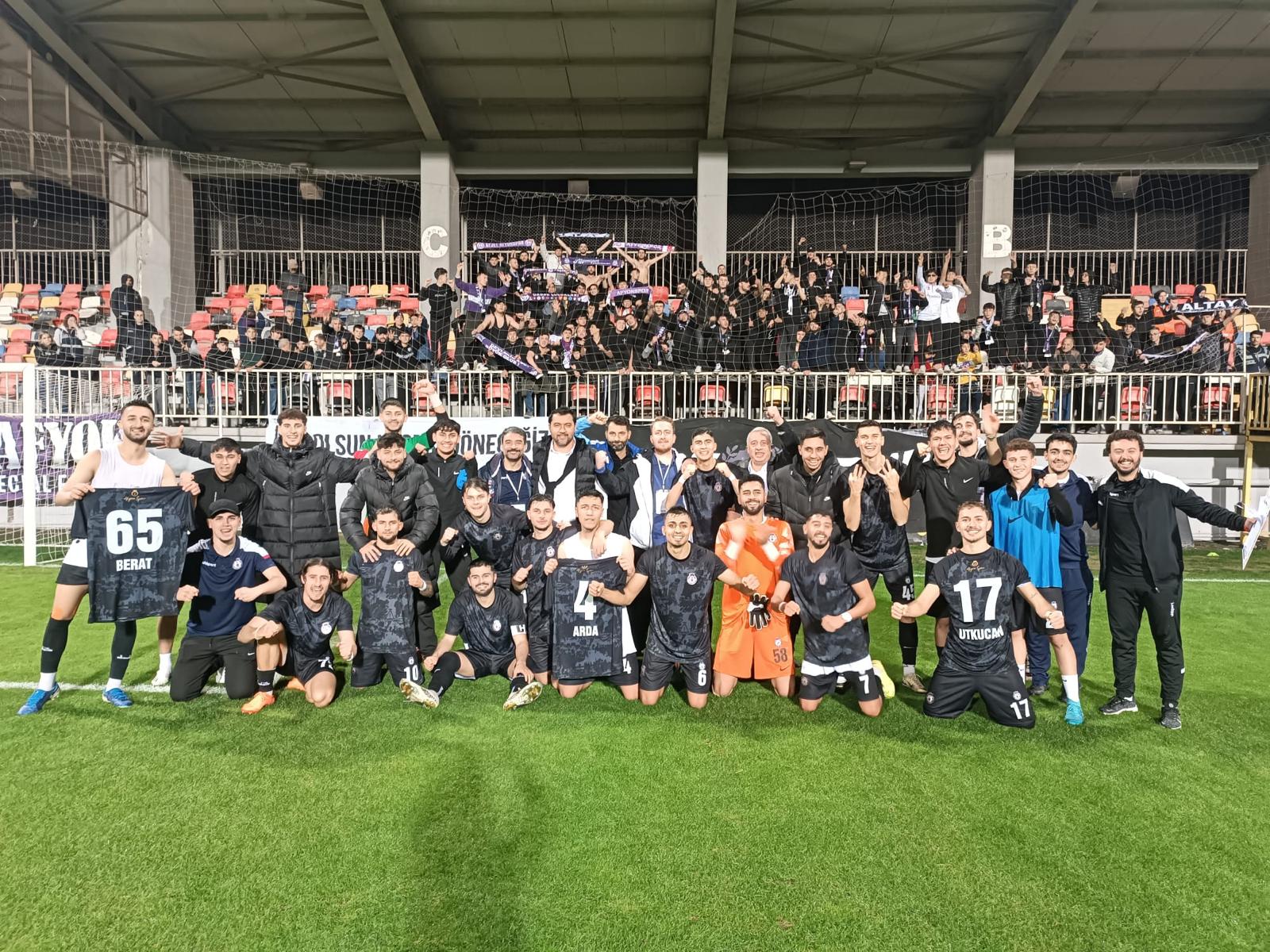 TFF 3. Lig’de zirve mücadelesini yakından ilgilendiren karşılaşmada Afyonspor, zorlu