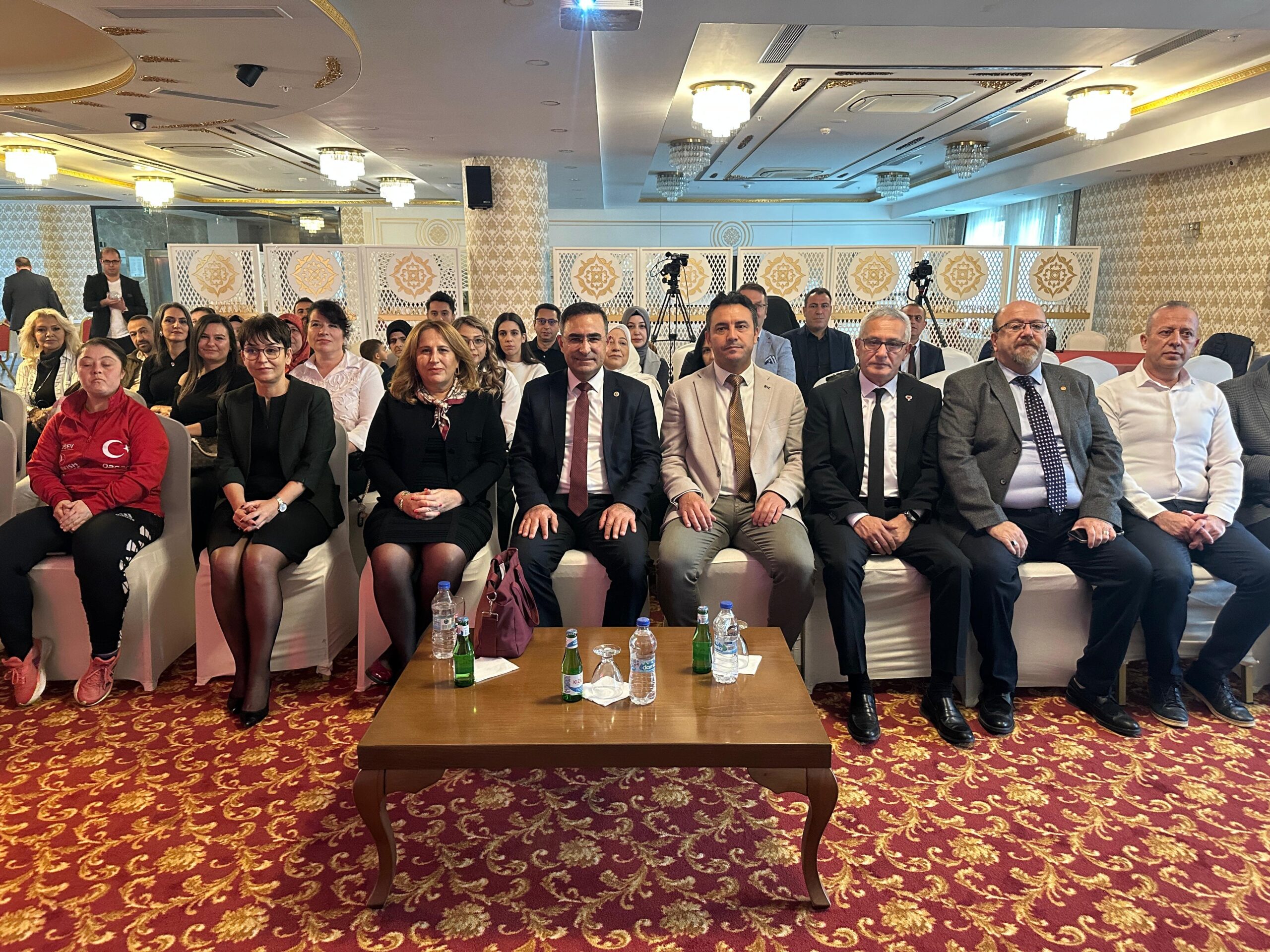 Afyonkarahisar Diyaliz Hastaları Organ ve Doku Nakilleri Derneği tarafından yürütülen