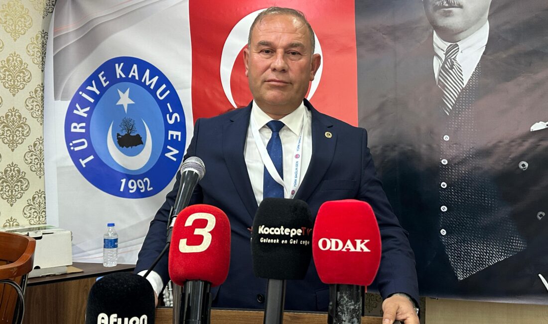 Türk Sağlık-Sen Afyonkarahisar Şubesi’nin 8. Olağan Genel Kurulu, kentteki bir