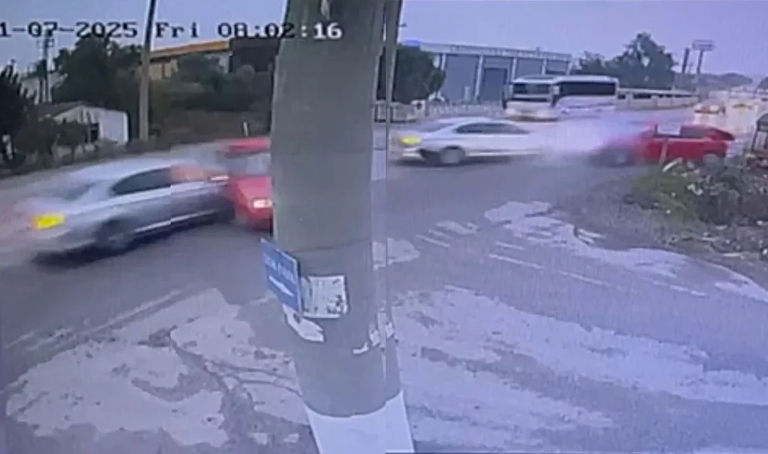 İzmir'in Kemalpaşa ilçesinde sabah saatlerinde Ulucak Kemalpaşa Caddesi üzerinde meydana