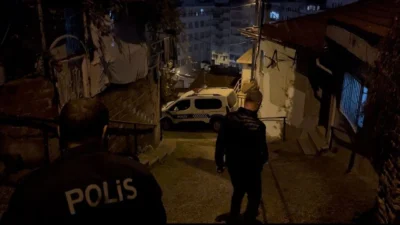 Bursa Osmangazi’de bir evin bahçesinde 43 yaşındaki Yunus Özdemir, henüz