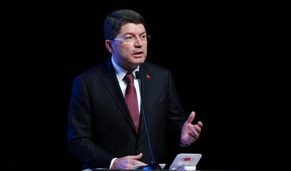 Adalet Bakanı Yılmaz Tunç, 11. Yargı Paketi kapsamında "Örgüt faaliyeti