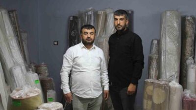 Adana’da bir halı yıkama çalışanı, müşterisinin halısının içinden çıkan 650