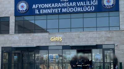 Afyonkarahisar İl Emniyet Müdürlüğü, hava sıcaklıklarının düşmesiyle birlikte sürücüleri güvenli
