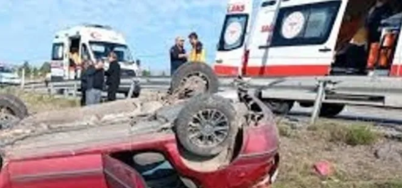 Afyonkarahisar’da kontrolden çıkarak şarampole devrilen otomobilde 4 kişi yaralandı.