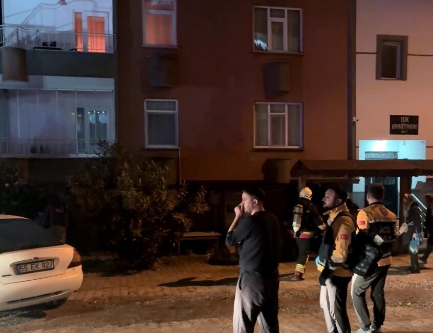 Ordu'da Beş katlı bir binanın ikinci katında çıkan yangın sonucu