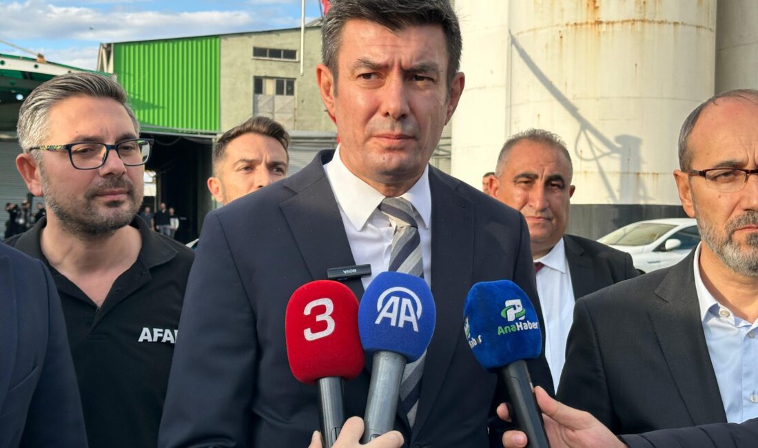 Afyonkarahisar Organize Sanayi Bölgesi’nde bir yağ fabrikasında patlama meydana geldi.