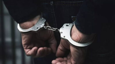 İstanbul’dan Sakarya’ya uyuşturucu madde getiren emekli polis memuru N.A., polis