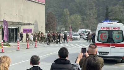 Sarıyer Ayazağa’da bulunan beIN Sports binasında elinde silah olduğu fark