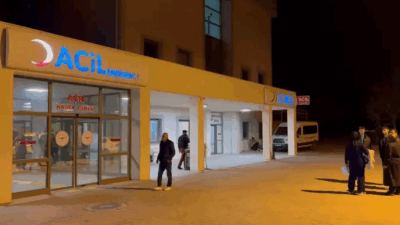 Adıyaman'ın Besni ilçesinde erkek ve kız öğrenci yurtlarında akşam yemeğinin