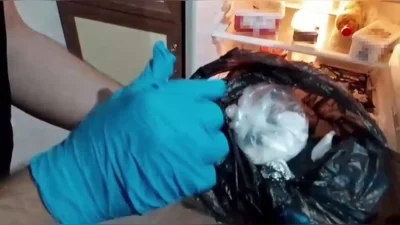 Uyuşturucu ticareti şüphesiyle evine operasyon düzenlenen 26 yaşındaki E.Ç., buzdolabında