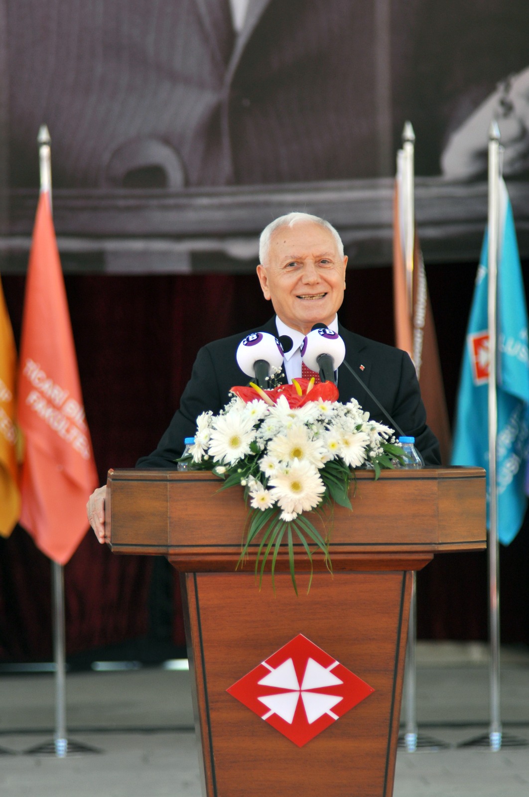 Türk bilim insanı Prof. Dr. Mehmet Haberal, Asya Transplantasyon Derneği’nin