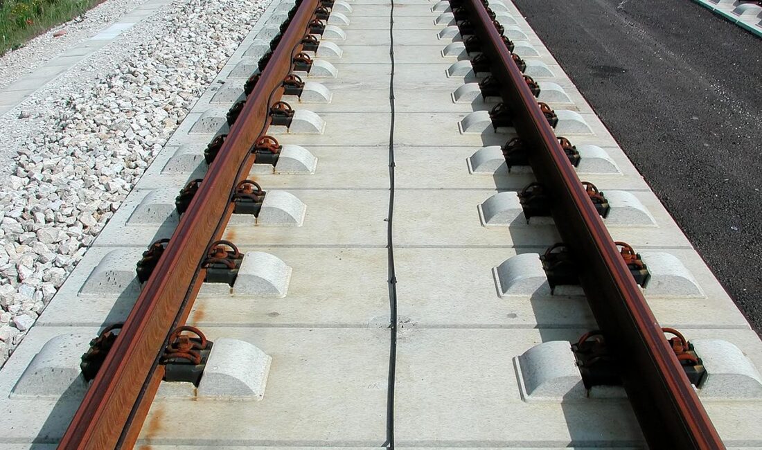 2028'de iltisak hattı uzunluğunu, 608 kilometreye ulaştırmayı hedefliyoruz