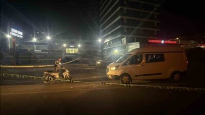 Kayapınar ilçesi Fırat Mahallesi’ndeki düğün salonunda başlayan tartışma, dışarıda silahlı