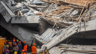 Endonezya’da yatılı bir okul binasının çökmesi sonucu 1 öğrenci hayatını