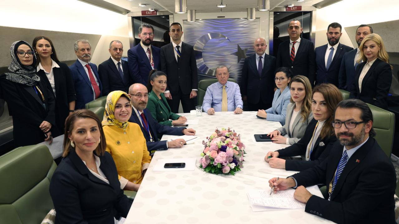 "Gazze'ye yardım insanlık meselesidir. Gazze’nin acil ihtiyacı olan malzemelerin bölgeye