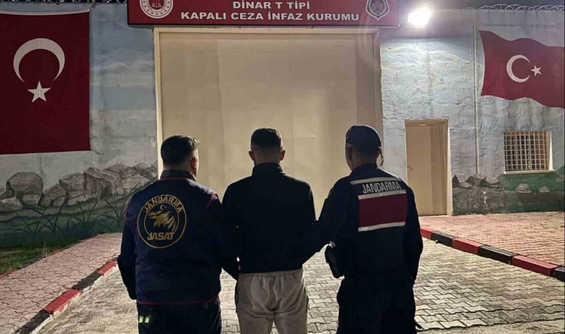 Afyonkarahisar Evciler’de 3 farklı evden ziynet eşyası çalan A.E. isimli