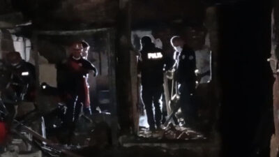 İki katlı evde çıkan yangında ulaşılamayan 78 yaşındaki Kazım Kaya'nın