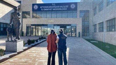 Afyonkarahisar Emniyet Müdürlüğü ekipleri, haklarında yakalama kararı bulunan şahısların tespiti