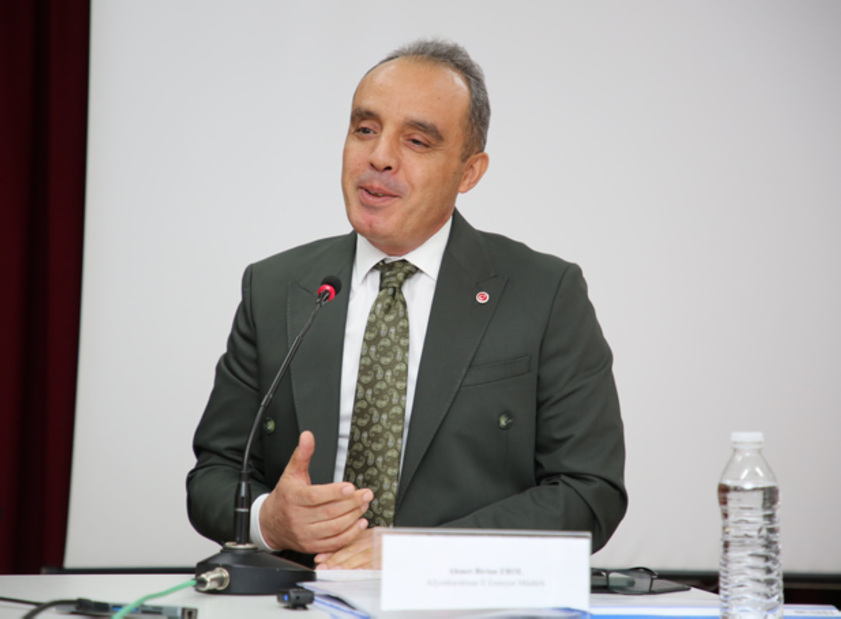 “Yarım Kalan Hayatlar” panelinde konuşan Afyonkarahisar İl Emniyet Müdürü Ahmet